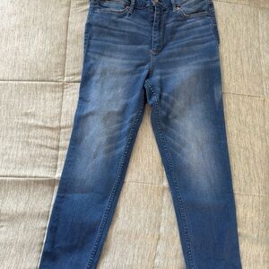 Abercrombie & Fitch Ladies’ Ankle Jeans size 8R